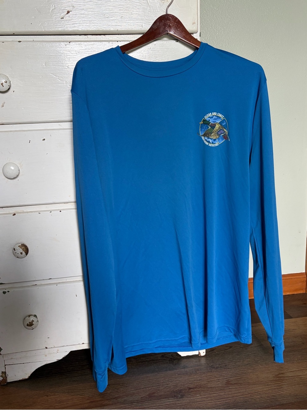 Men's Long-Sleeve Performance Tee in Ocean Blue